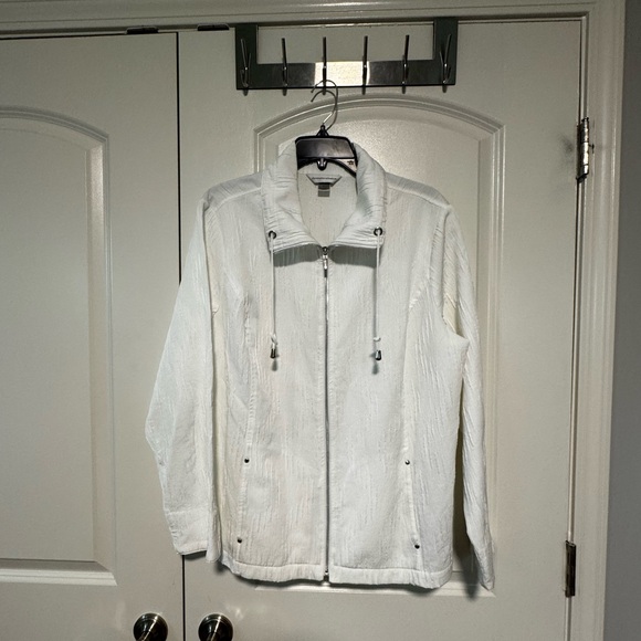 Christopher & Banks Jackets & Blazers - Women's Christopher & Banks Full Zip White Textured Jacket XL